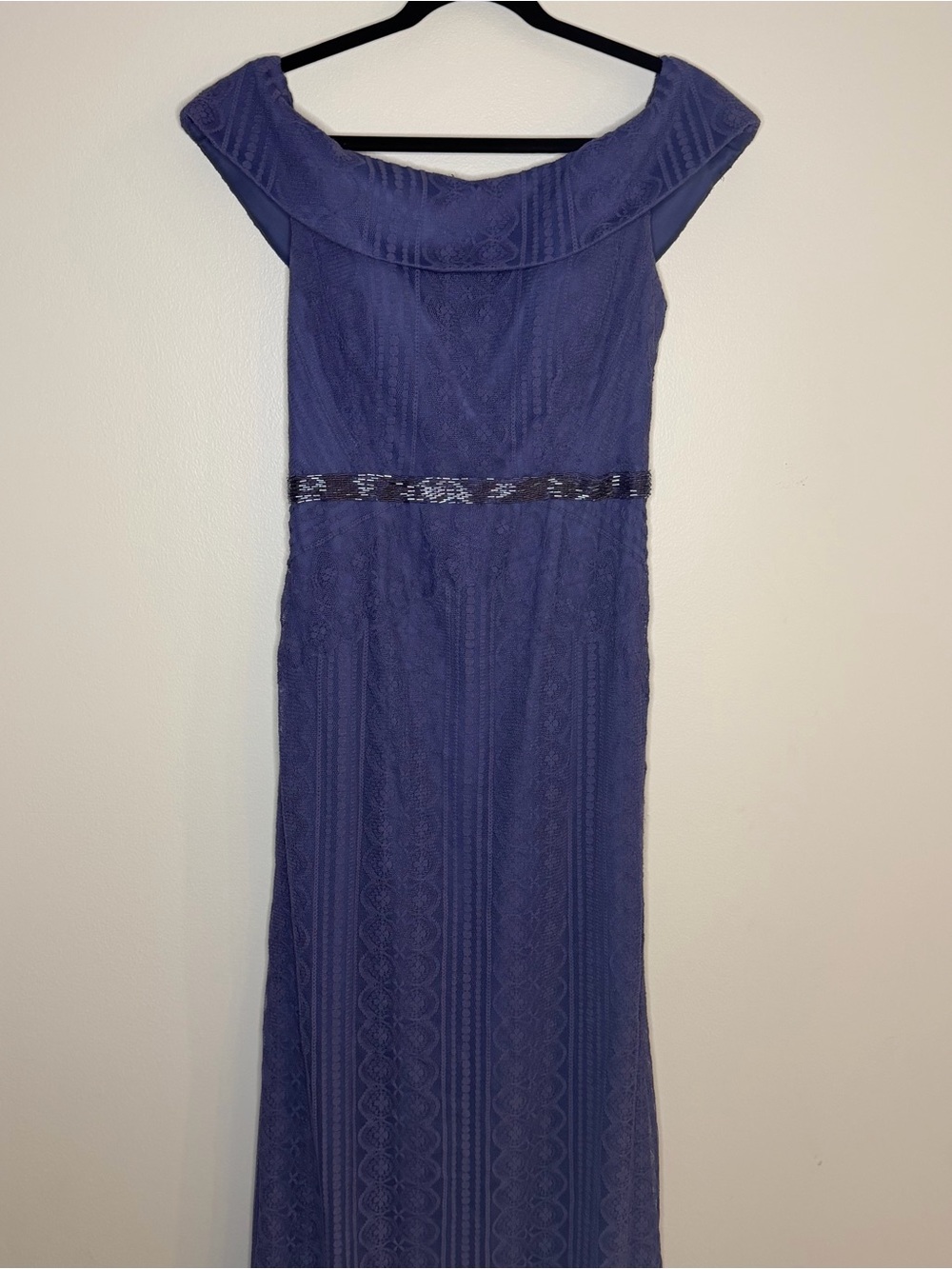 Elegant Off-Shoulder Lace Evening Dress in Deep Purple